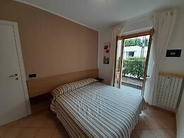 Marco Apartment - Holiday Apartment Luino