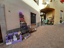 Marco Apartment - Holiday Apartment Luino