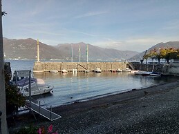 Marco Apartment - Holiday Apartment Luino