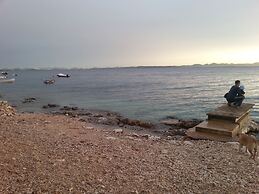 Spacious Holiday House Hana, Sleeps 12