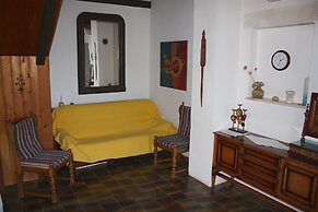 Spacious Holiday House Hana, Sleeps 12