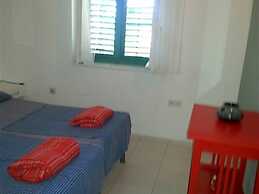 Spacious Holiday House Hana, Sleeps 12