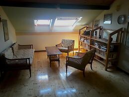 Spacious Holiday House Hana, Sleeps 12