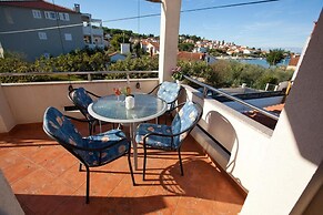 Sea View Apartment Milly, Nearby Beach Jaz