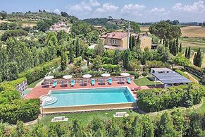 Luxury Villa in Tuscany With Pool Near Pisa and Florence - Ten Bedroom
