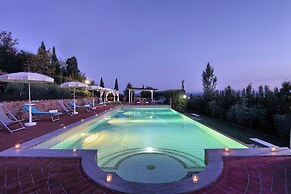 Luxury Villa in Tuscany With Pool Near Pisa and Florence - Ten Bedroom
