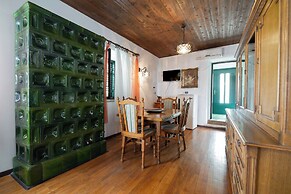 Lovely 2-bedroom Apartment Sonia, Sleeps 6