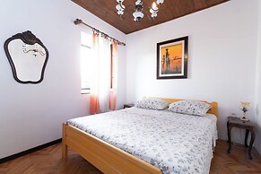 Lovely 2-bedroom Apartment Sonia, Sleeps 6
