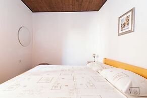Lovely 2-bedroom Apartment Sonia, Sleeps 6