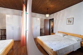 Lovely 2-bedroom Apartment Sonia, Sleeps 6