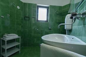 Lovely 2-bedroom Apartment Sonia, Sleeps 6