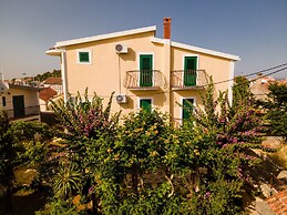 Lovely 2-bedroom Apartment Sonia, Sleeps 6