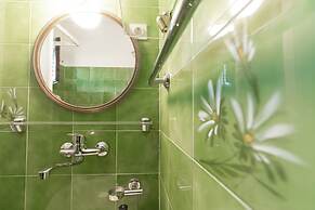 Charming 1-bedroom Apartment Sonia, Sleeps 4