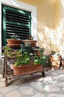 Charming 1-bedroom Apartment Sonia, Sleeps 4