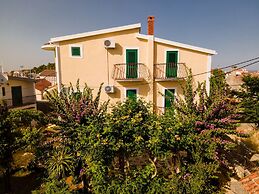 Charming 1-bedroom Apartment Sonia, Sleeps 4