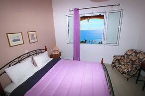 Villa Takis on Pelekas Beach, Apartment B With sea View