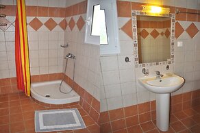 Villa Takis on Pelekas Beach, Apartment B With sea View