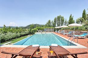 Luxury Villa in Tuscany With Pool Near Pisa and Florence - Eight Bedro