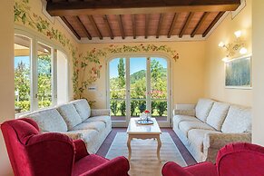 Luxury Villa in Tuscany With Pool Near Pisa and Florence - Eight Bedro