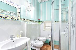 Luxury Villa in Tuscany With Pool Near Pisa and Florence - Eight Bedro