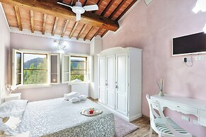Luxury Villa in Tuscany With Pool Near Pisa and Florence - Eight Bedro