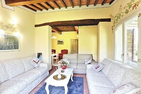 Luxury Villa in Tuscany With Pool Near Pisa and Florence - Eight Bedro