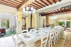Luxury Villa in Tuscany With Pool Near Pisa and Florence - Sixe Bedroo