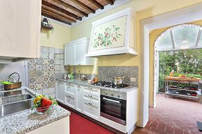 Luxury Villa in Tuscany With Pool Near Pisa and Florence - Sixe Bedroo