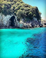 Summer Desire - One Bedroom Apartment With Sea View