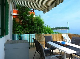 Beachfront Holiday House Žal