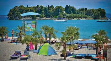 Beachfront Holiday House Žal