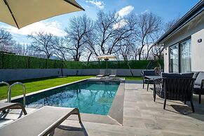 2 Bedroom Private Villa