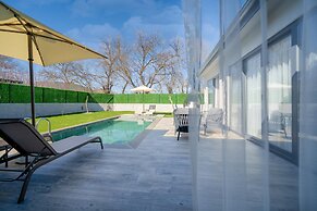 2 Bedroom Private Villa