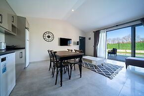 1 Bedroom Private Honeymoon Villa