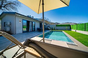 1 Bedroom Private Honeymoon Villa