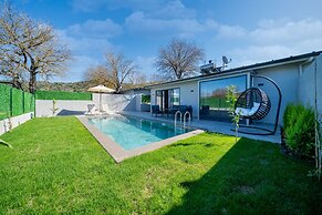 1 Bedroom Private Honeymoon Villa