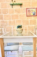 Compact And Cheerful House Close To Valletta