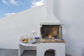 Spacious 3-bed Villa With Private Pool in Pyrgos