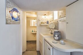 Spacious 3-bed Villa With Private Pool in Pyrgos