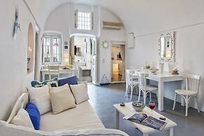 Spacious 3-bed Villa With Private Pool in Pyrgos