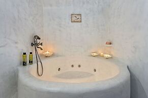 Spacious 3-bed Villa With Private Pool in Pyrgos