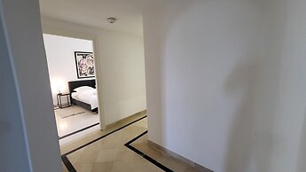 The Perfect Flat Sea Side Central Luxurious