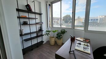 The Perfect Flat Sea Side Central Luxurious