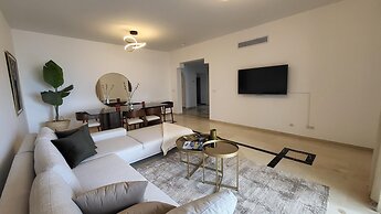 The Perfect Flat Sea Side Central Luxurious