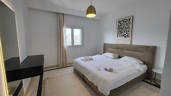 The Perfect Flat Sea Side Central Luxurious