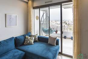 Brand new Spacious 1bd apt With City View