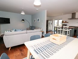 38 Venn Park