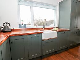 38 Venn Park