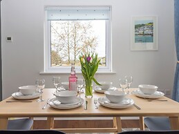 38 Venn Park