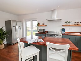 38 Venn Park